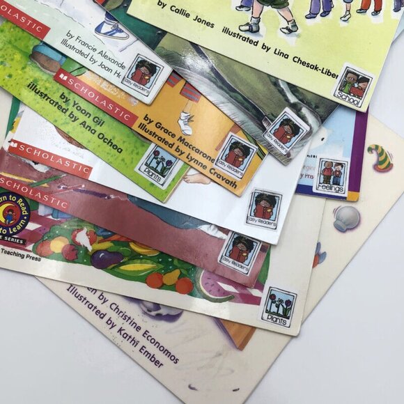 20 Classroom Readers Lot Homeschool Books Early Emergent Scholastic McGraw Hill - Picture 11 of 11